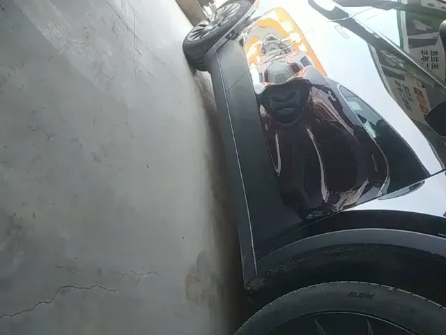 Tesla Model Y — Фото автомобиля 20