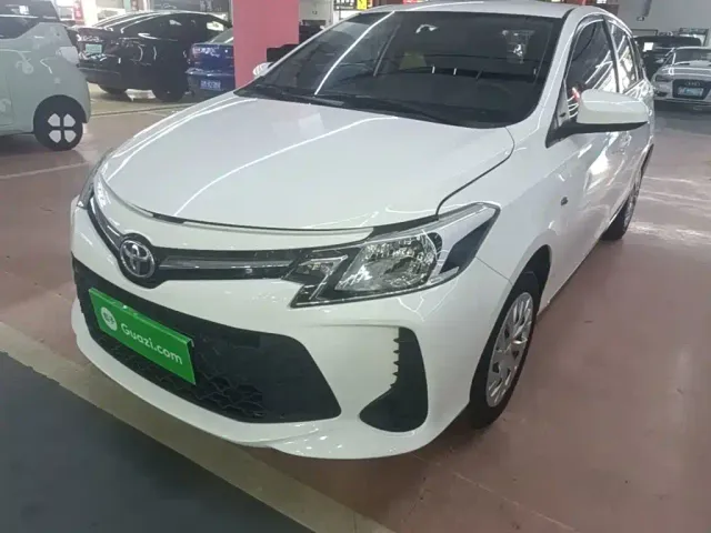 Фотография автомобиля — Toyota Vios FS