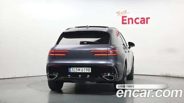 Genesis GV70 — Фото автомобиля 4