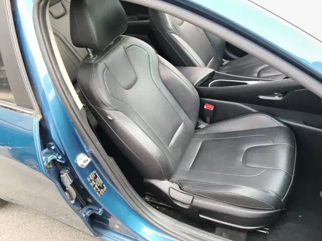 Hyundai Elantra — Фото автомобиля 24