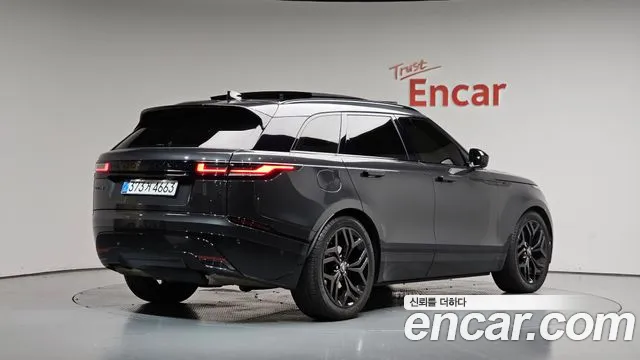 Land Rover Range Rover Velar — Фото автомобиля 2