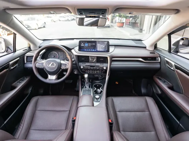 Lexus RX — Фото автомобиля 13