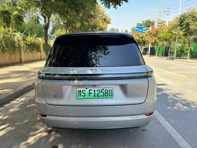 Li Auto L9 — Фото автомобиля 8