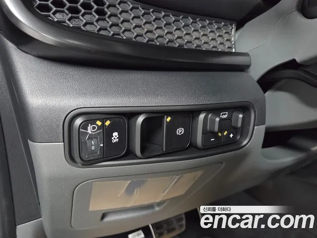 Kia Tasman Tasman 2.5T Бензин 4WD — Фото автомобиля 13