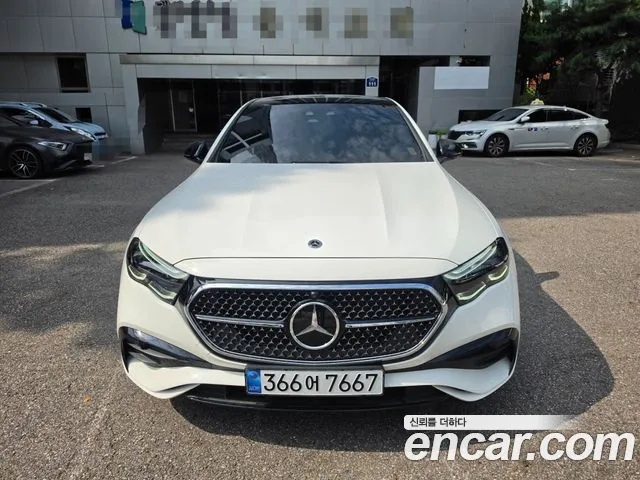 Фотография автомобиля — Mercedes-Benz E-Class W214
