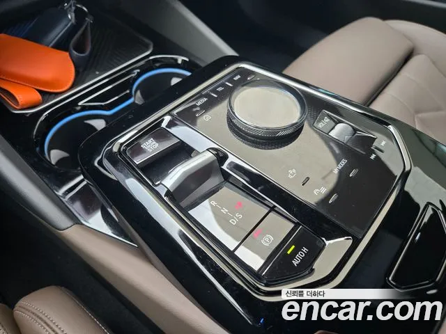 BMW 5-Series — Фото автомобиля 12