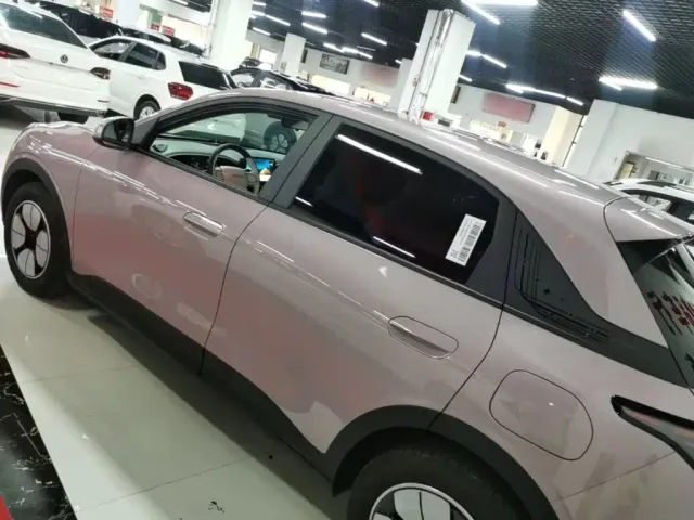 Geely Starry Wish — Фото автомобиля 4
