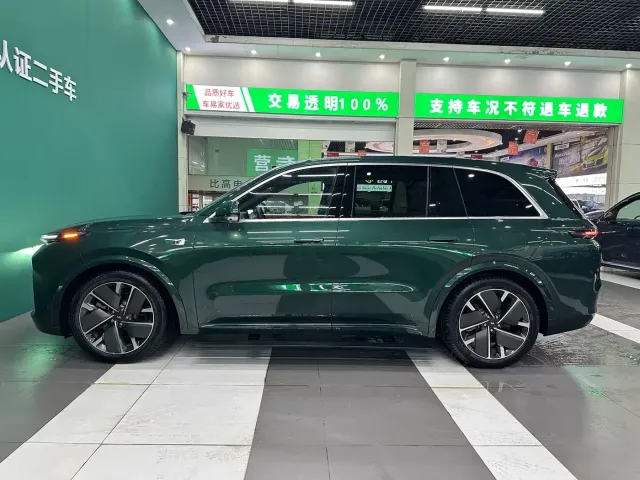 Li Auto Li L8 2025 Ultra Smart Renewal Edition — Фото автомобиля 23