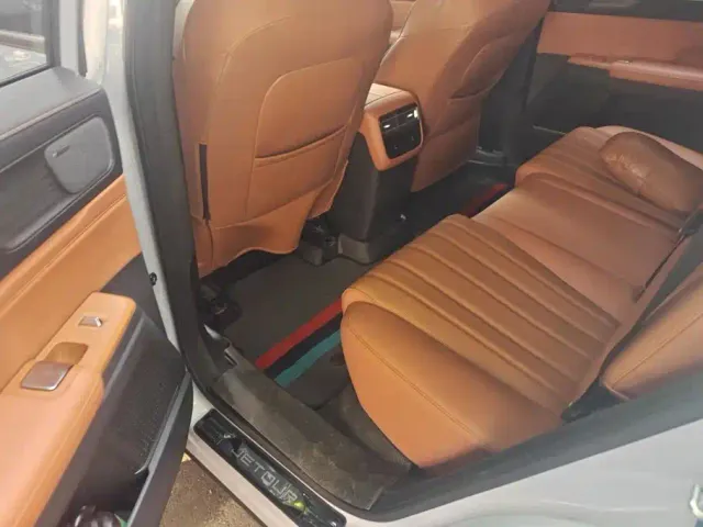 Jetour Shanhai Jetour Shanhai L7 PLUS 2025 Base 5-Seater — Фото автомобиля 11