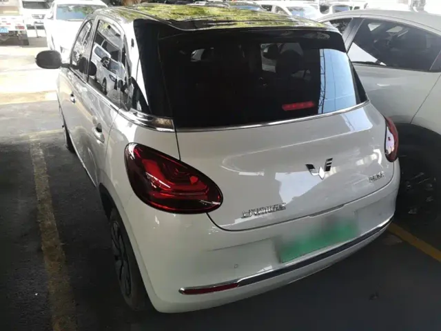 Wuling Bingo — Фото автомобиля 4