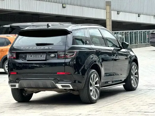 Land Rover Discovery Sport — Фото автомобиля 8