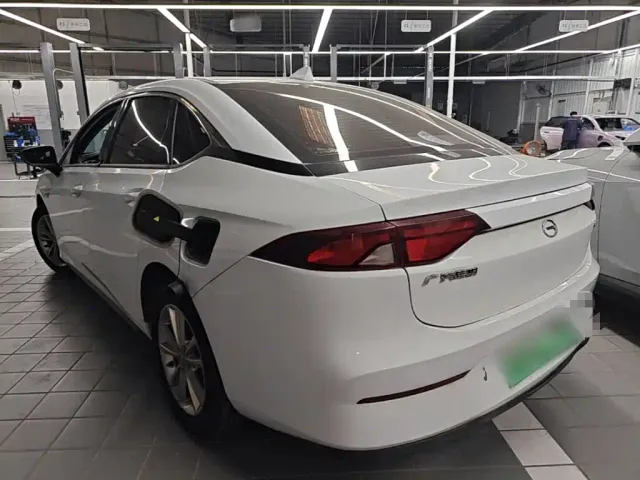 Aion AION S 2022 Facelift Xuan 530 — Фото автомобиля 4