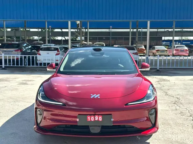 IM Motors L6 — Фото автомобиля 3