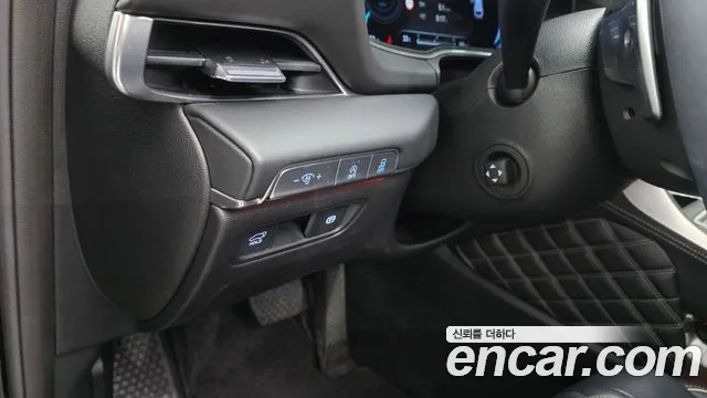 Genesis GV80 — Фото автомобиля 25