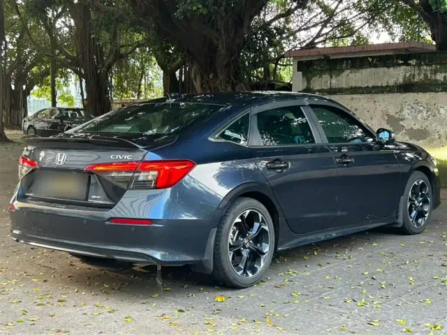 Honda Civic — Фото автомобиля 12