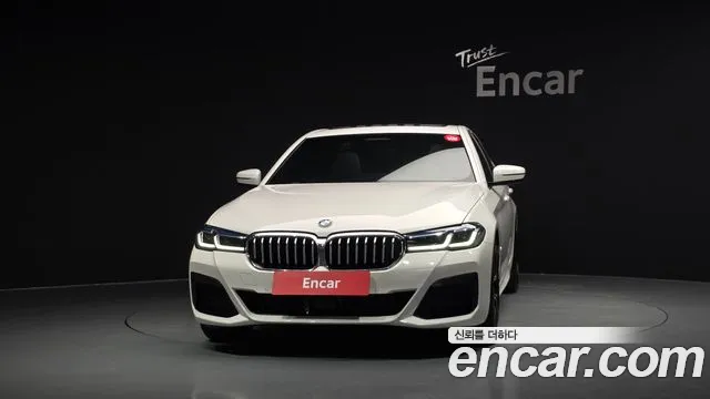 BMW 5-Series 5 серия (G30) 530i xDrive M Sport — Фото автомобиля 3
