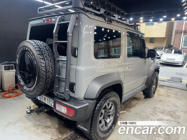 Suzuki Jimny — Фото автомобиля 4