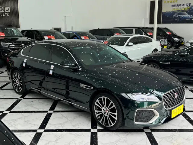 Jaguar XFL — Фото автомобиля 3