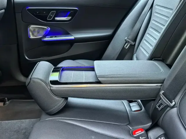 Mercedes-Benz C-Class — Фото автомобиля 19