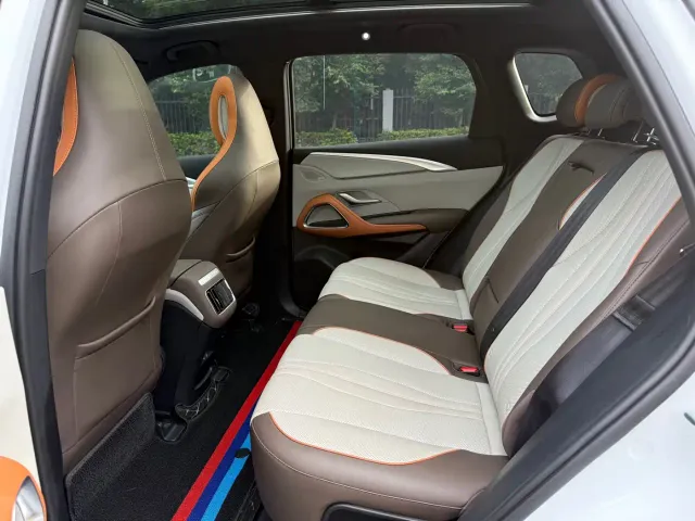 BYD Song Pro — Фото автомобиля 11