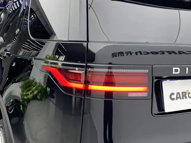 Land Rover Discovery — Фото автомобиля 6