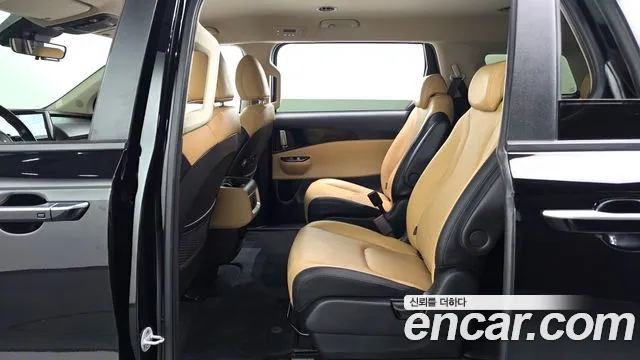Kia Canival Carnival 4 поколение Дизель 9 мест Prestige — Фото автомобиля 11