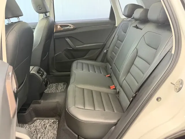 Volkswagen Tharu — Фото автомобиля 14