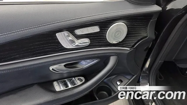 Mercedes-Benz E-Class W213 — Фото автомобиля 29