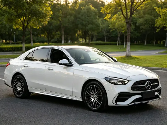 Mercedes-Benz C-Class — Фото автомобиля 3