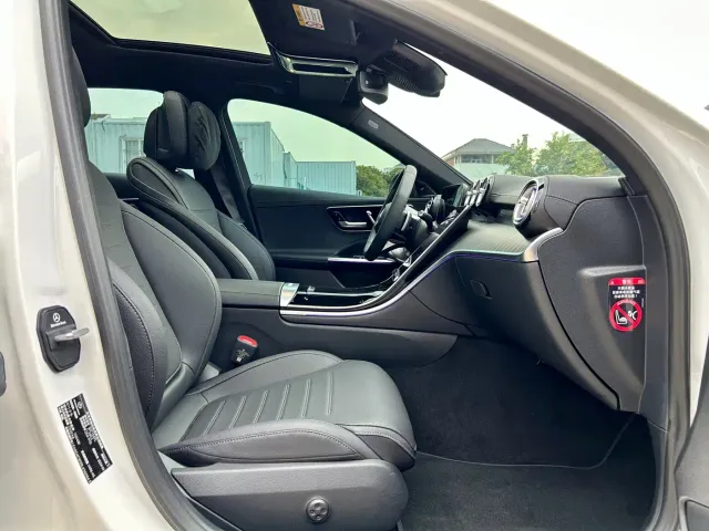 Mercedes-Benz C-Class — Фото автомобиля 12