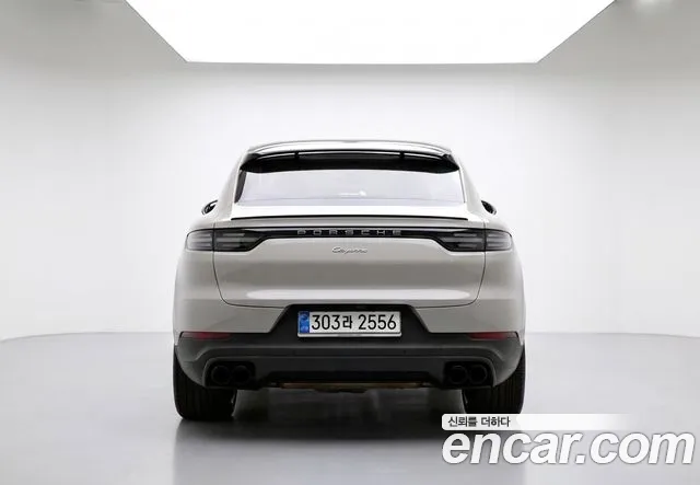 Porsche Cayenne — Фото автомобиля 7