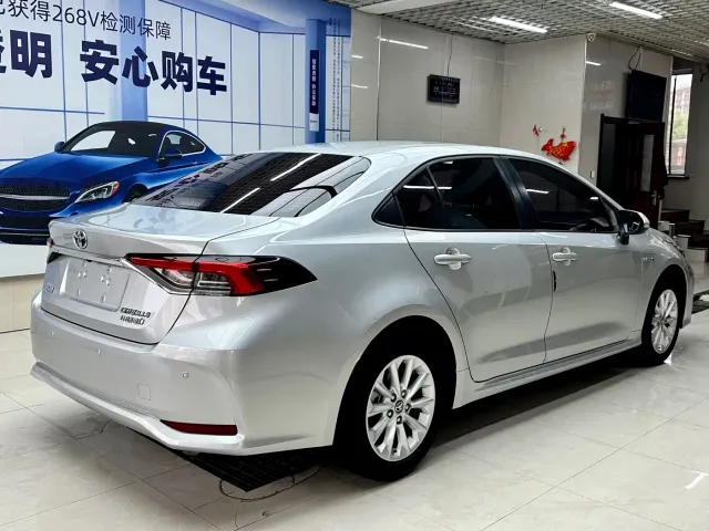 Toyota Corolla — Фото автомобиля 4
