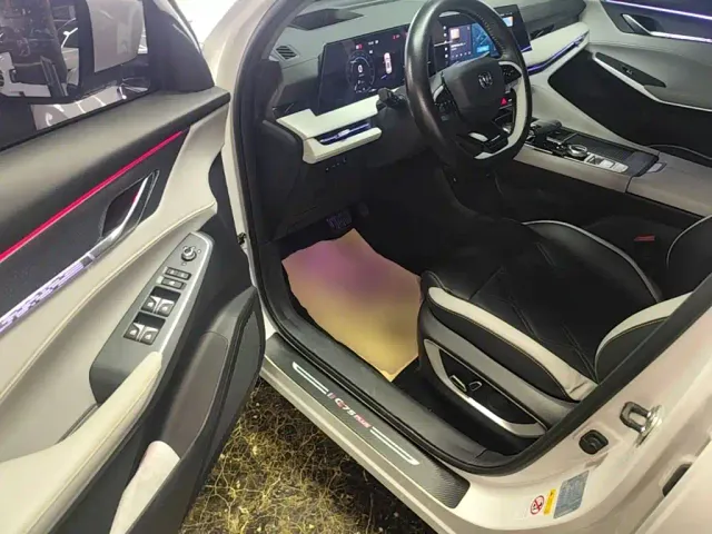 Changan CS75 Plus — Фото автомобиля 15