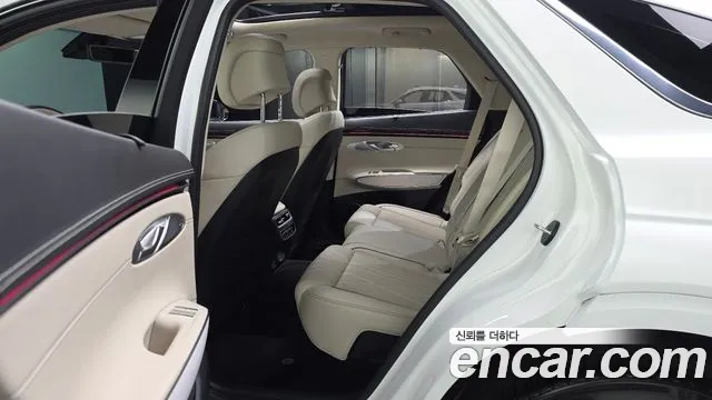 Genesis GV70 2.5T Бензин AWD — Фото автомобиля 19