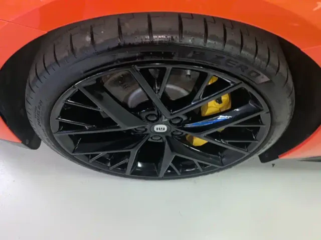 Xiaomi SU7 — Фото автомобиля 22