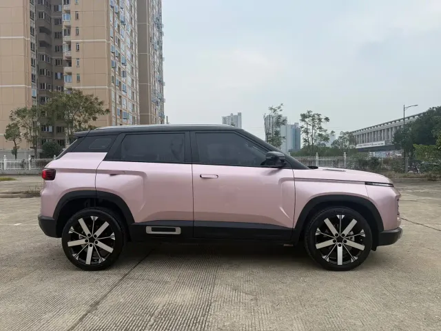 Geely ICON — Фото автомобиля 5