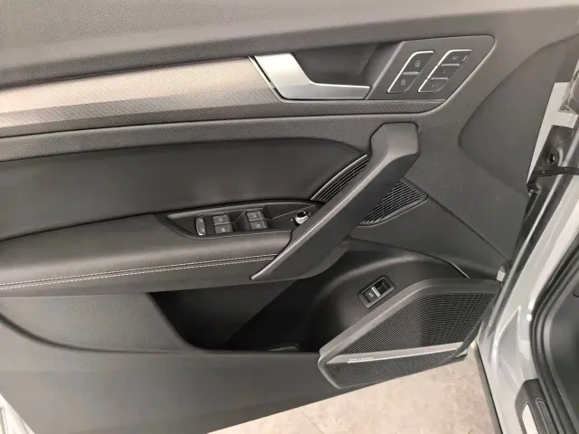 Audi Q5L — Фото автомобиля 12