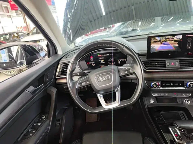 Audi Q5L — Фото автомобиля 10