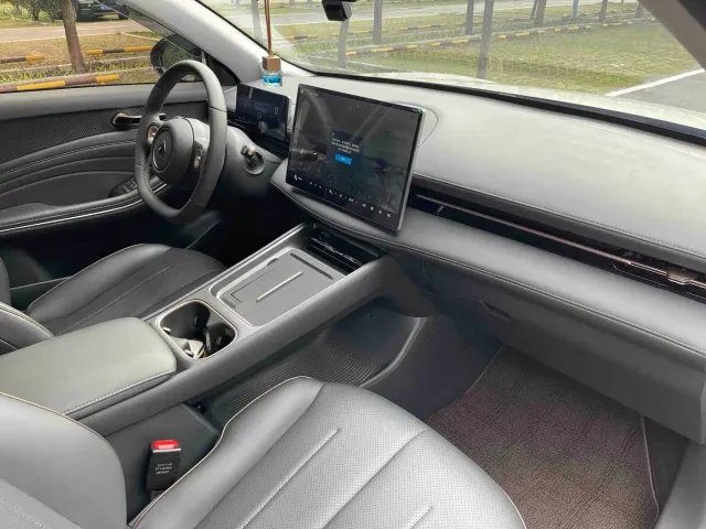 Baojun Yunhai — Фото автомобиля 11