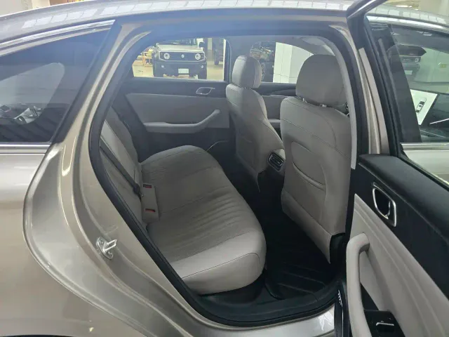 Geely Galaxy Stellar 6 — Фото автомобиля 8