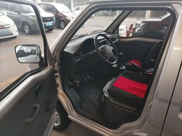 Wuling Zhiguang — Фото автомобиля 15
