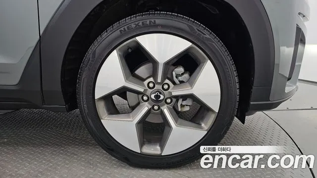 KGM Torres EVX — Фото автомобиля 6