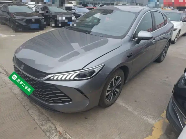 Фотография автомобиля — BYD Qin L