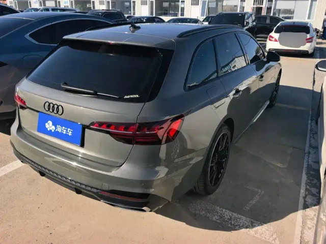 Audi A4 — Фото автомобиля 3