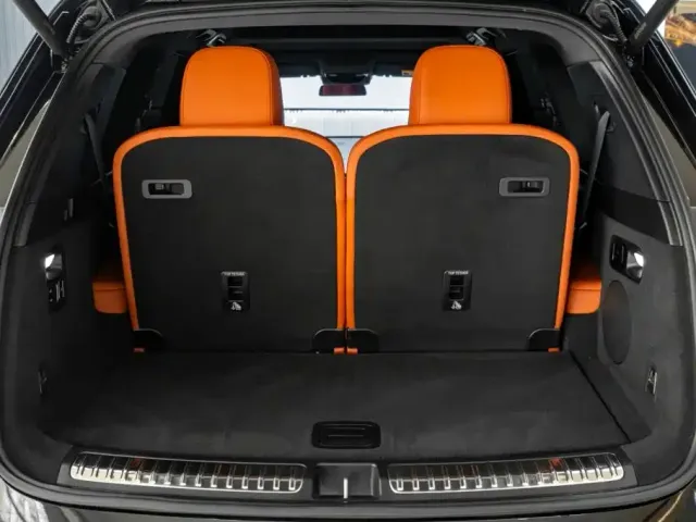 Li Auto L8 — Фото автомобиля 14
