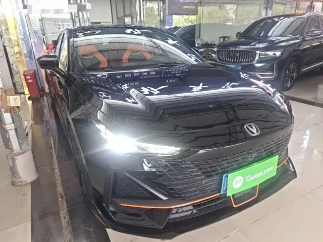 Changan UNI-V — Фото автомобиля 3