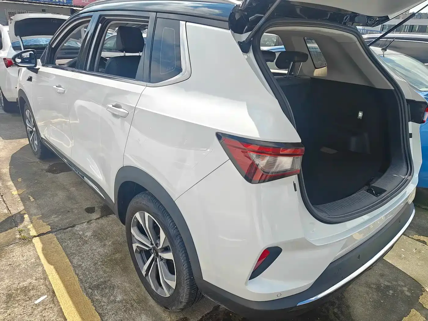 Wuling Motors Wuling Xingchen 2021 1.5T CVT Starlight Edition — Фото автомобиля 15