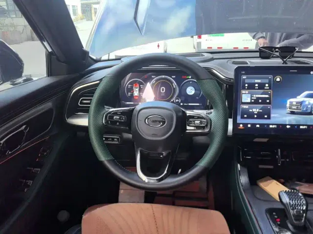 GAC Trumpchi GS8 — Фото автомобиля 11