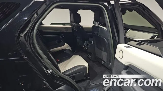 Land Rover Discovery — Фото автомобиля 10