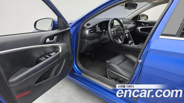 Genesis G70 New — Фото автомобиля 10